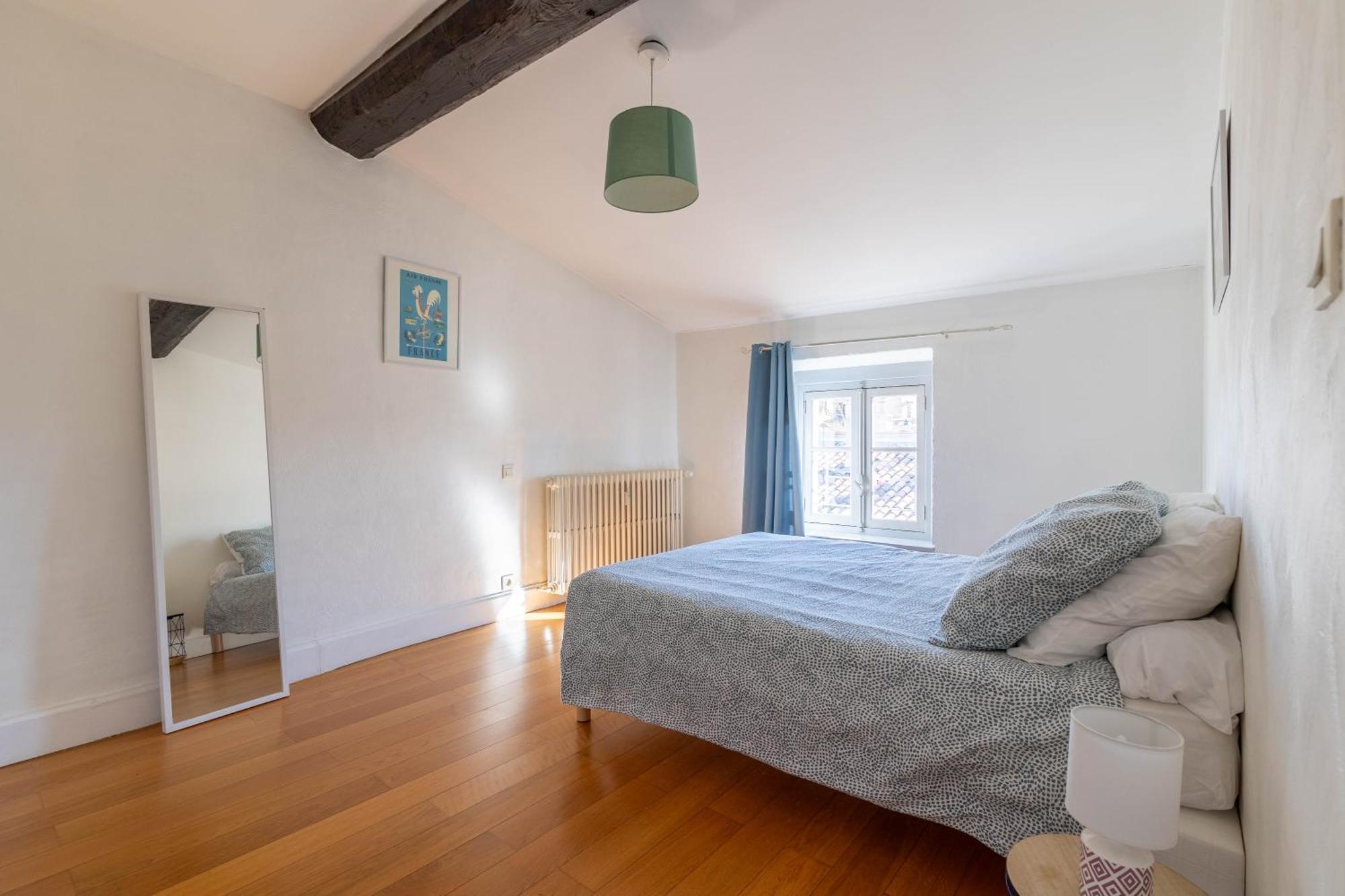 Bel Appartement Avec Cour Au Coeur De La Bastide カルカソンヌ エクステリア 写真