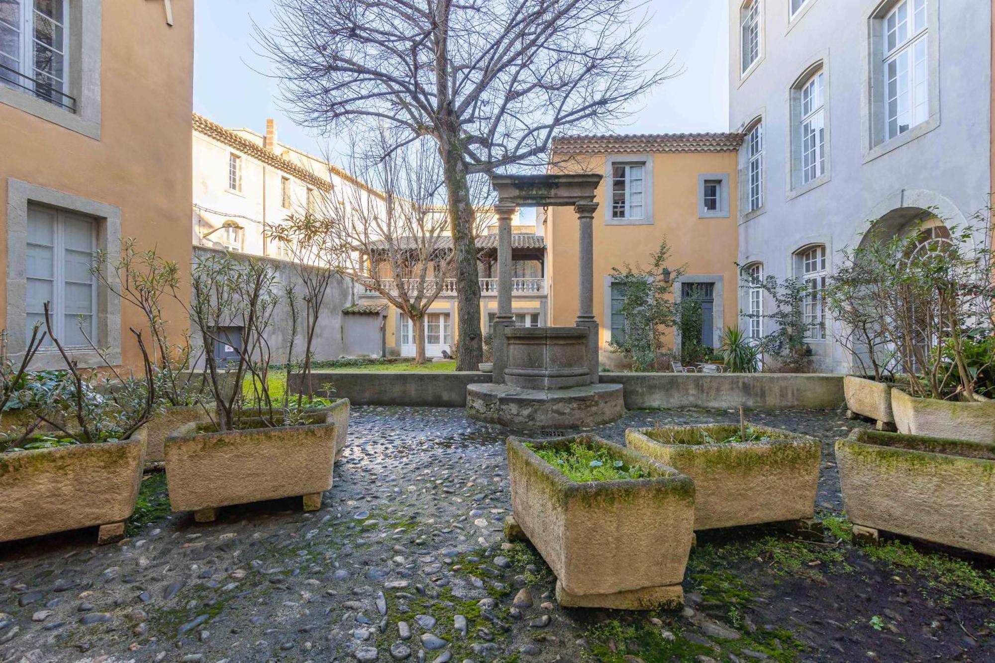 Bel Appartement Avec Cour Au Coeur De La Bastide カルカソンヌ エクステリア 写真