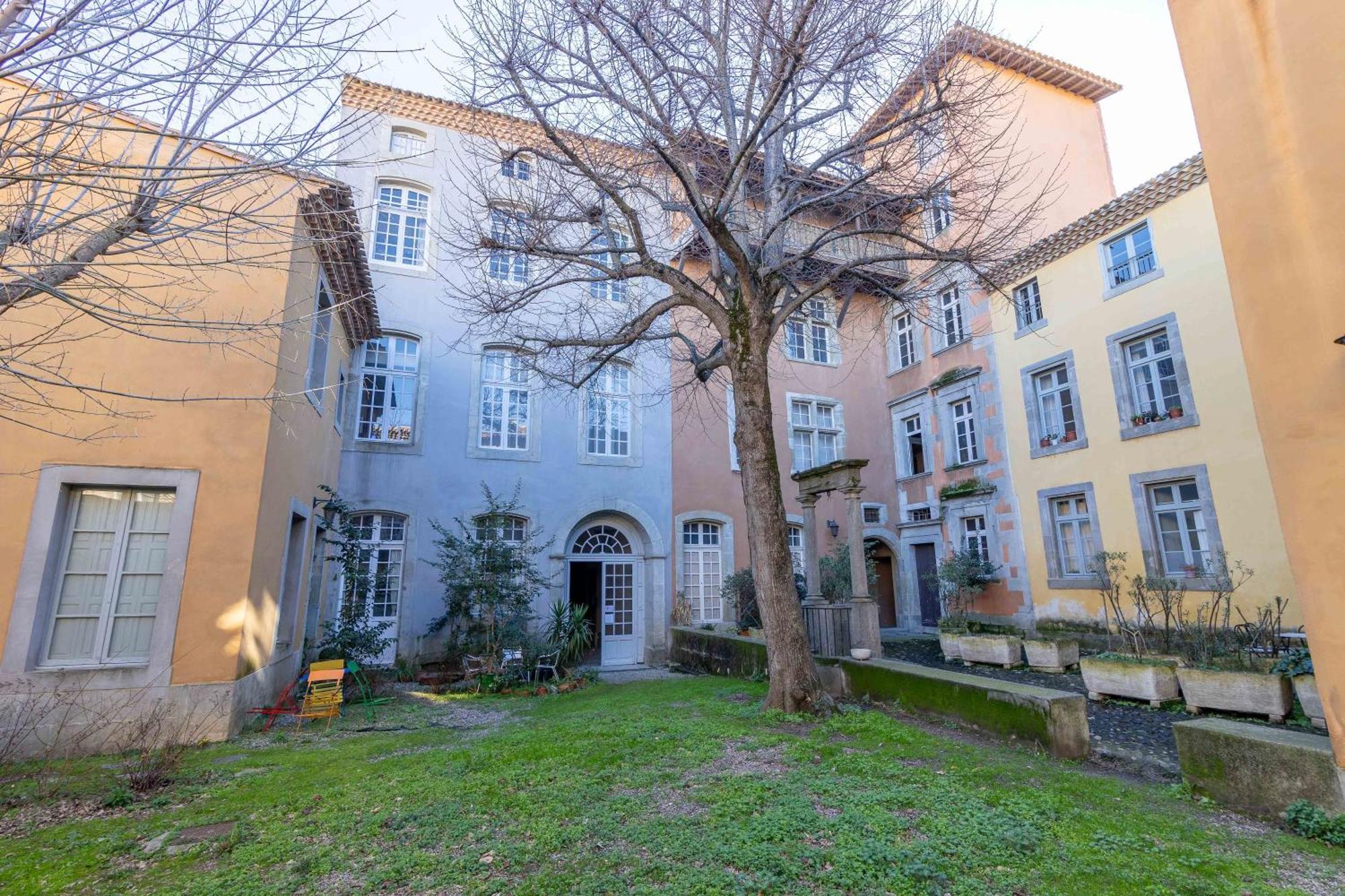 Bel Appartement Avec Cour Au Coeur De La Bastide カルカソンヌ エクステリア 写真